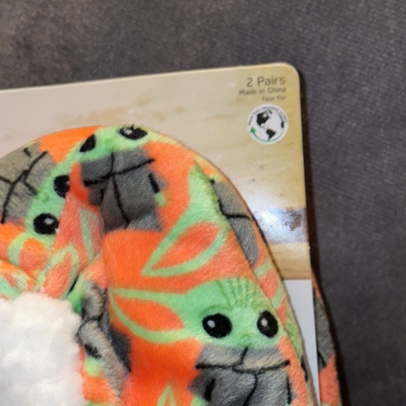 NWT.  2 pair of STAR WARS MANDALORIAN Slippers. - Picture 8 of 8